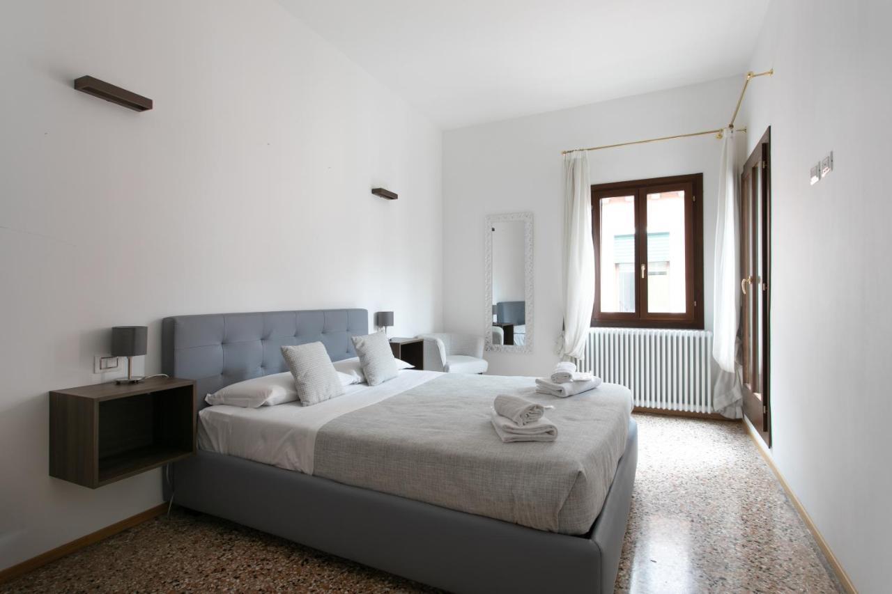 شقة Residenza Pomponi Deluxe البندقية المظهر الخارجي الصورة