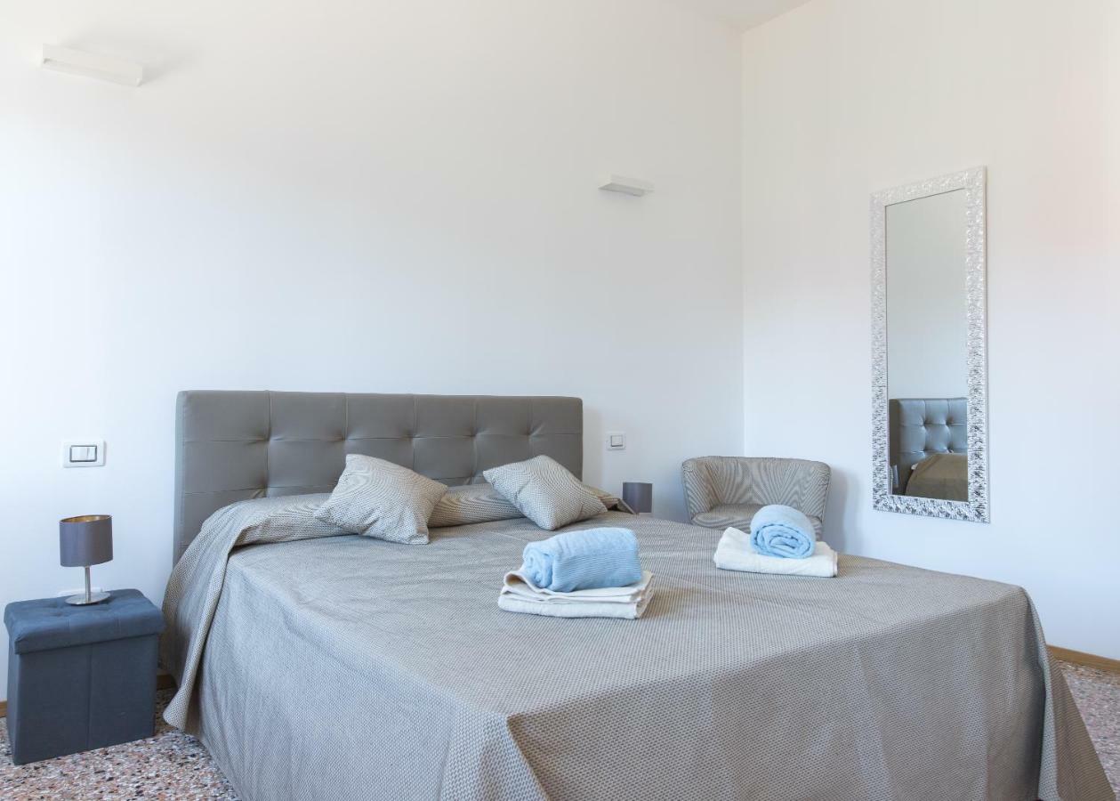 شقة Residenza Pomponi Deluxe البندقية المظهر الخارجي الصورة