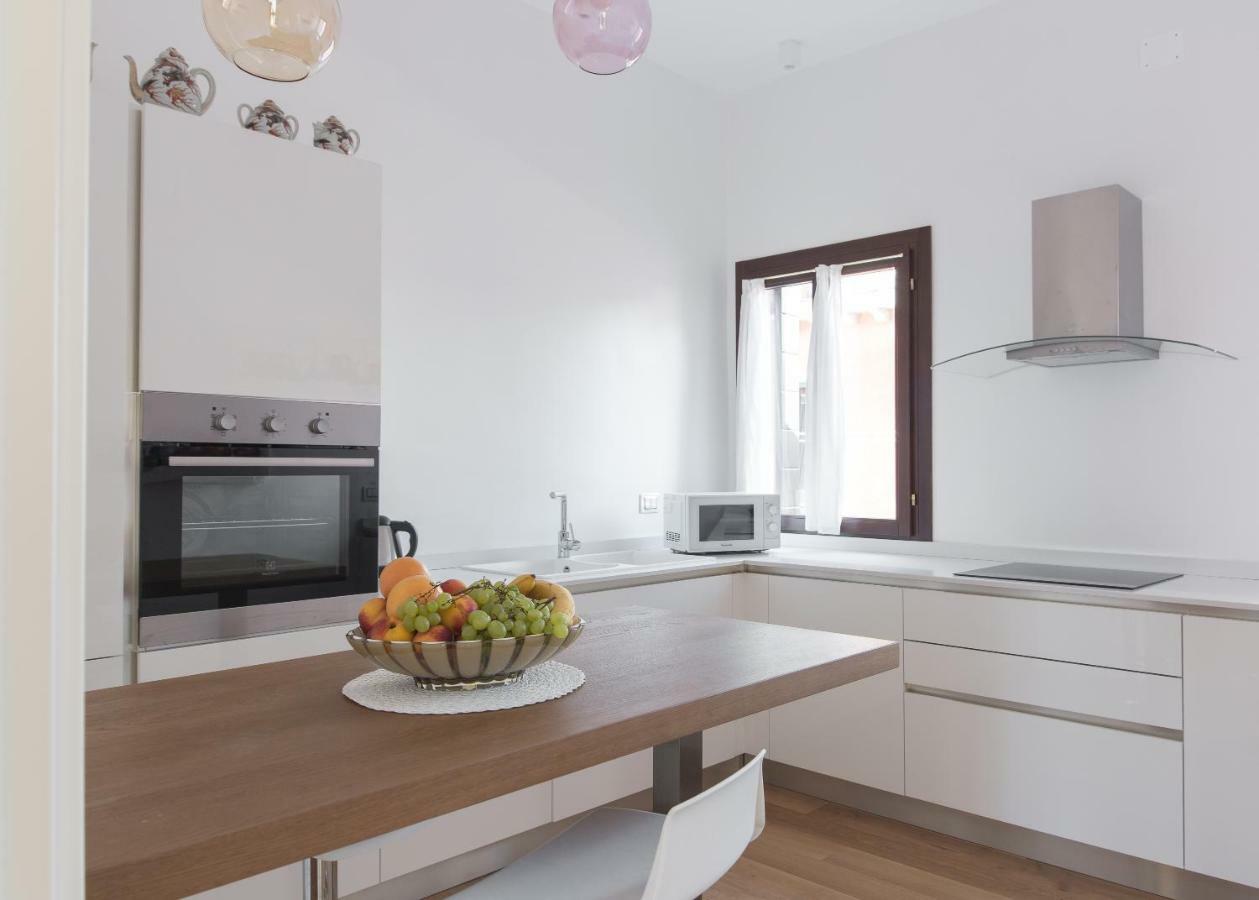 شقة Residenza Pomponi Deluxe البندقية المظهر الخارجي الصورة