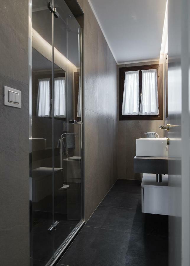 شقة Residenza Pomponi Deluxe البندقية المظهر الخارجي الصورة